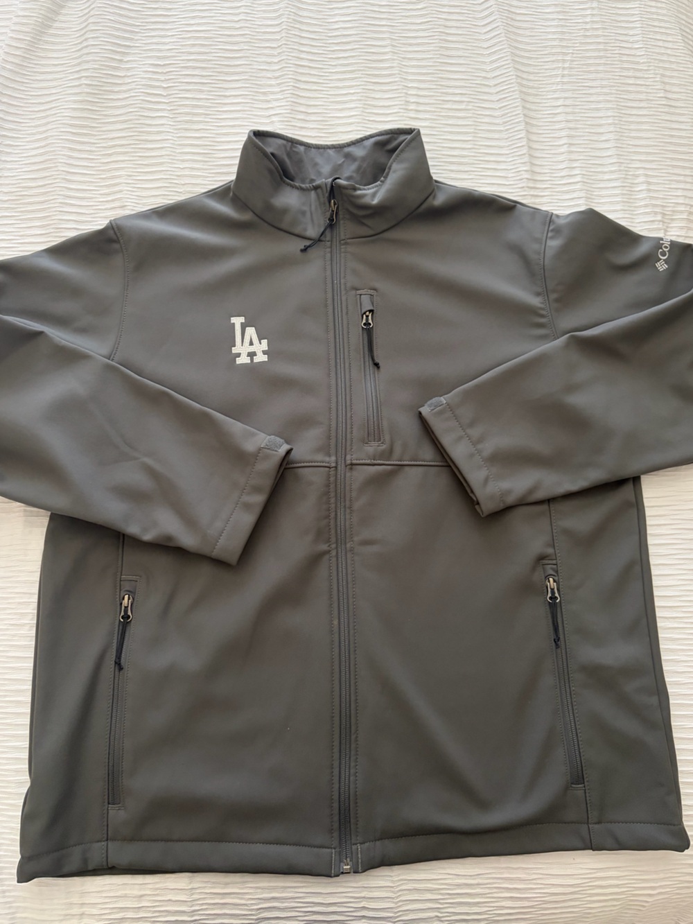 Columbia Men’s LA Logo Performance Softshell Jacket in Gray